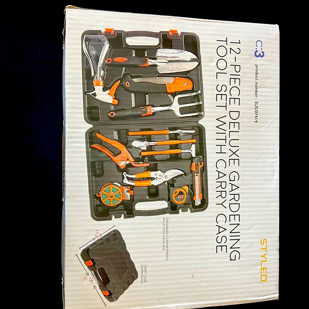 Brand is STYLED and it’s a 12- piece Deluxe gardening tool set carry case inside